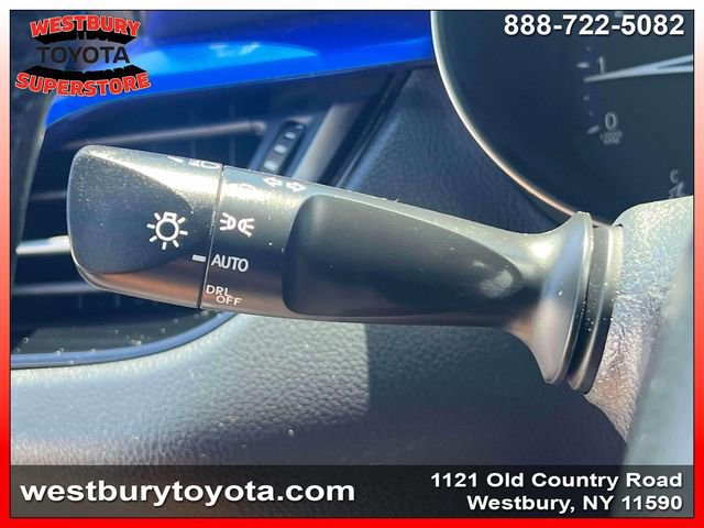 Used 2020 Toyota C-HR XLE FWD image 25