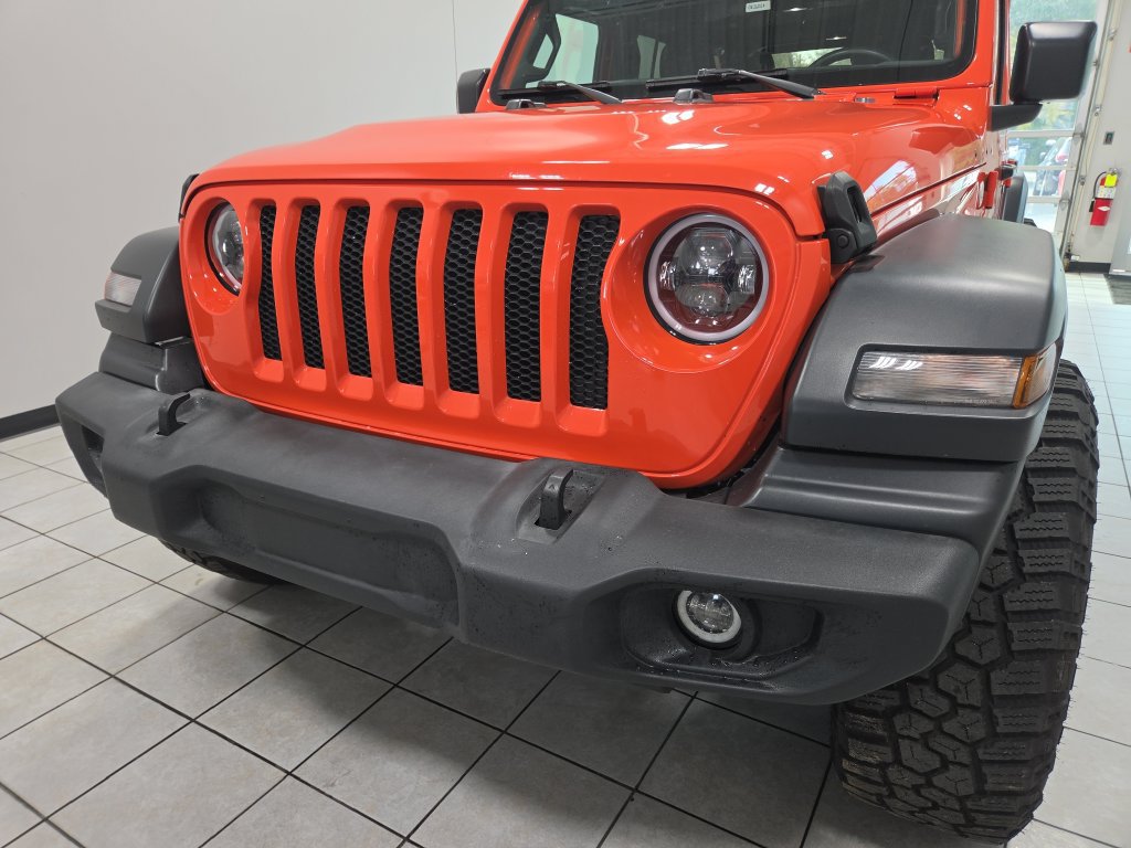 Used 2018 Jeep Wrangler Unlimited Sport S AWD/4WD image 22