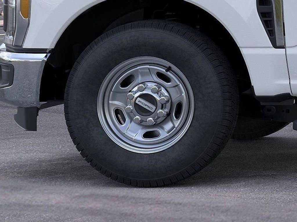 Used 2024 Ford F350 XL w/ XL Chrome Package image 19