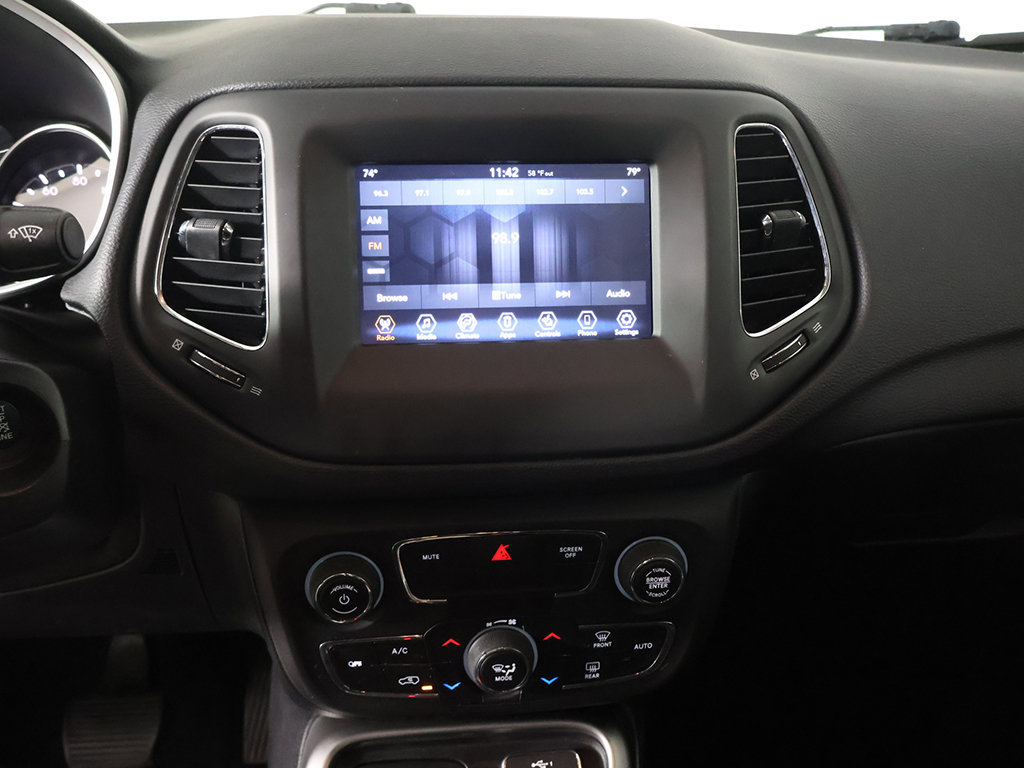 Used 2019 Jeep Compass Latitude w/ Cold Weather Group AWD/4WD image 38