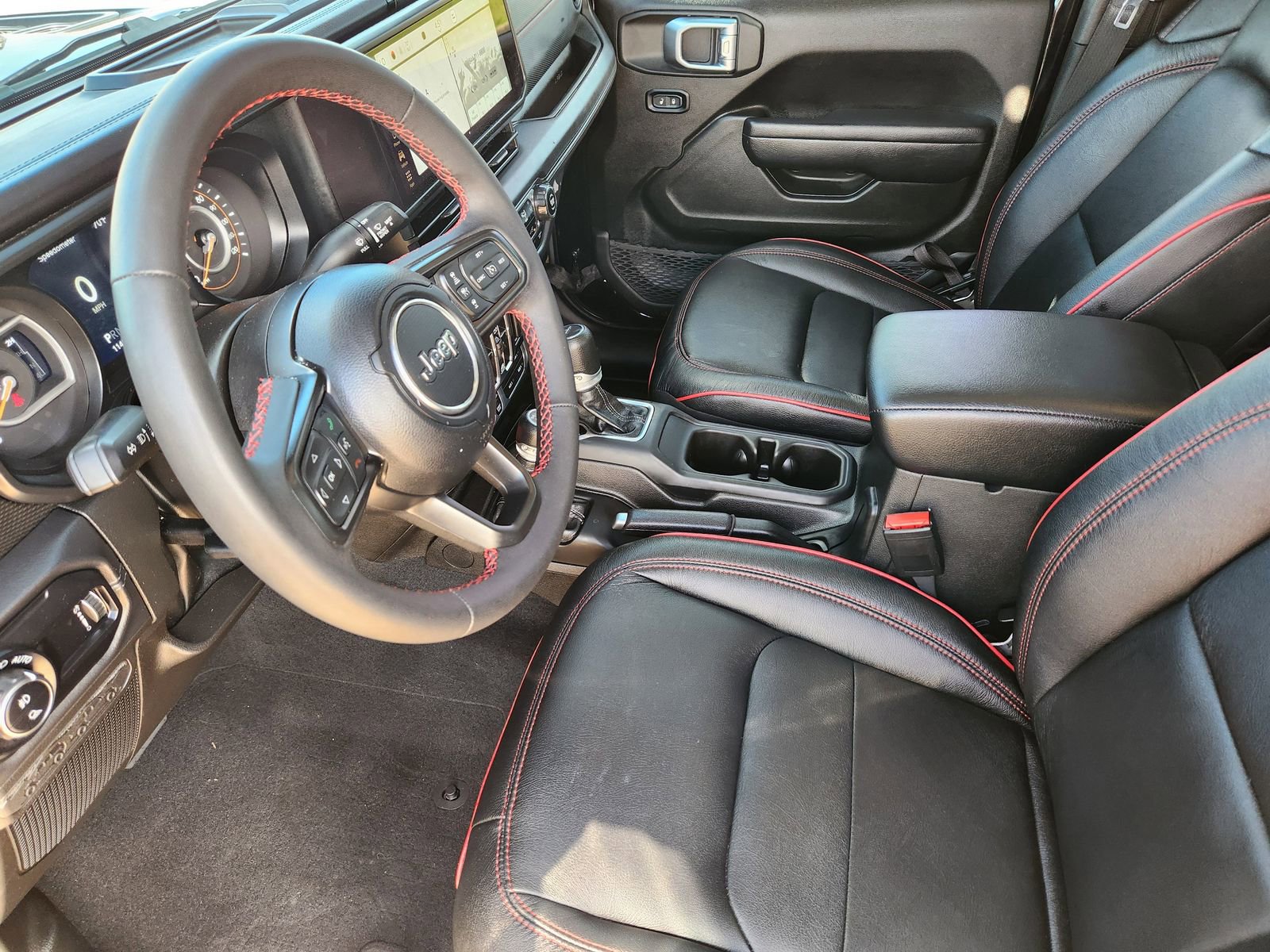 Used 2024 Jeep Gladiator Rubicon image 17