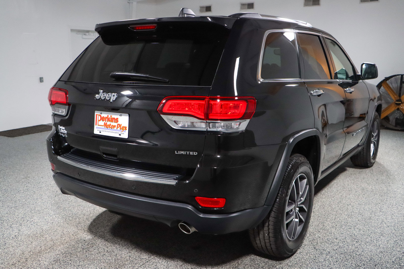 Used 2022 Jeep Grand Cherokee Limited image 7
