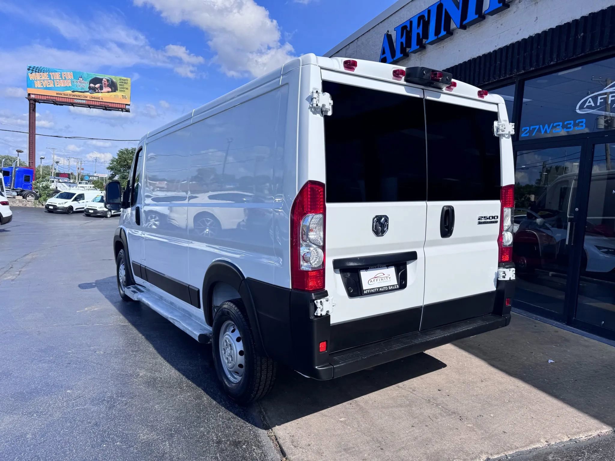 Used 2023 RAM ProMaster 2500 image 3