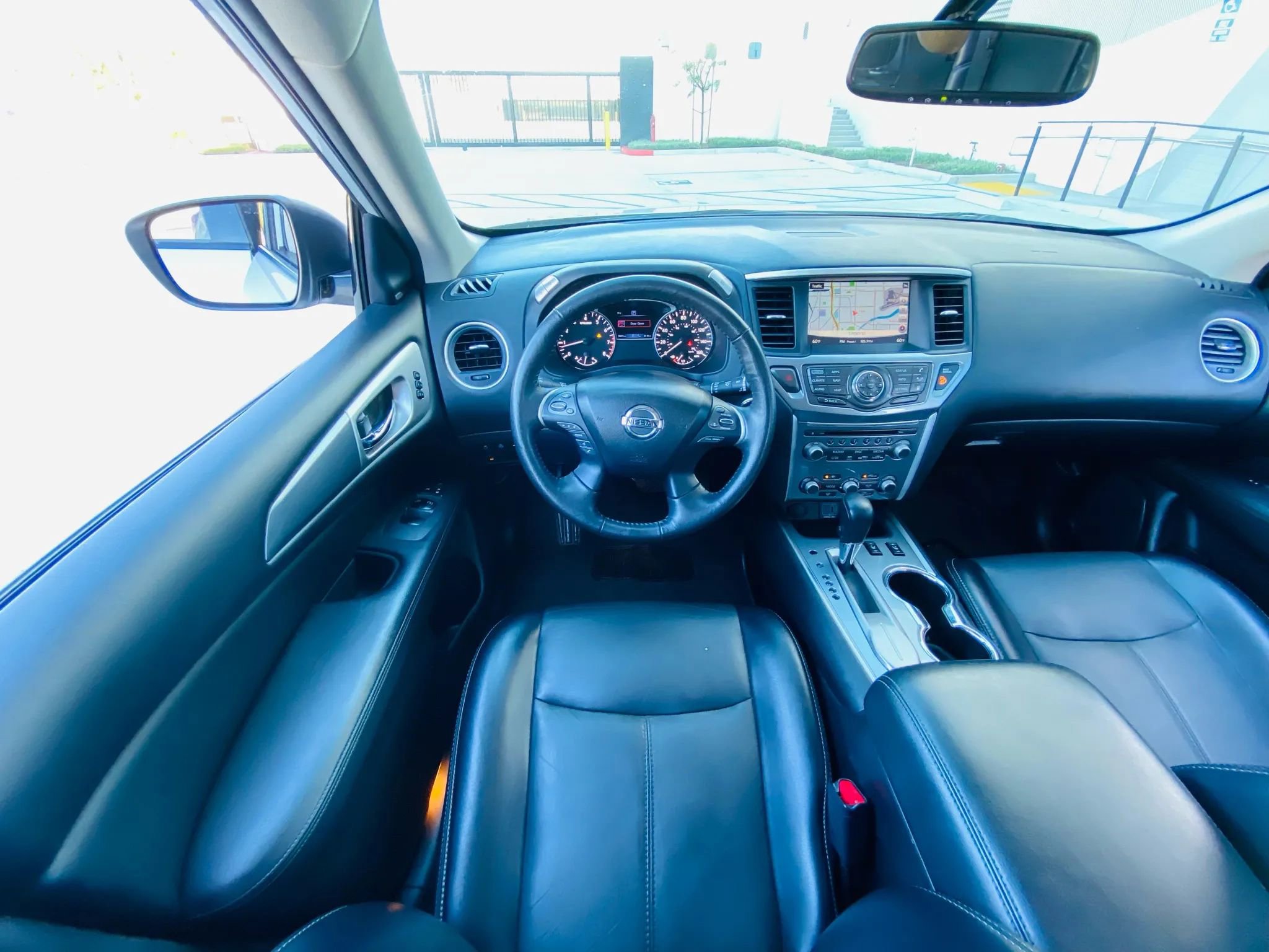 Used 2020 Nissan Pathfinder SL image 19