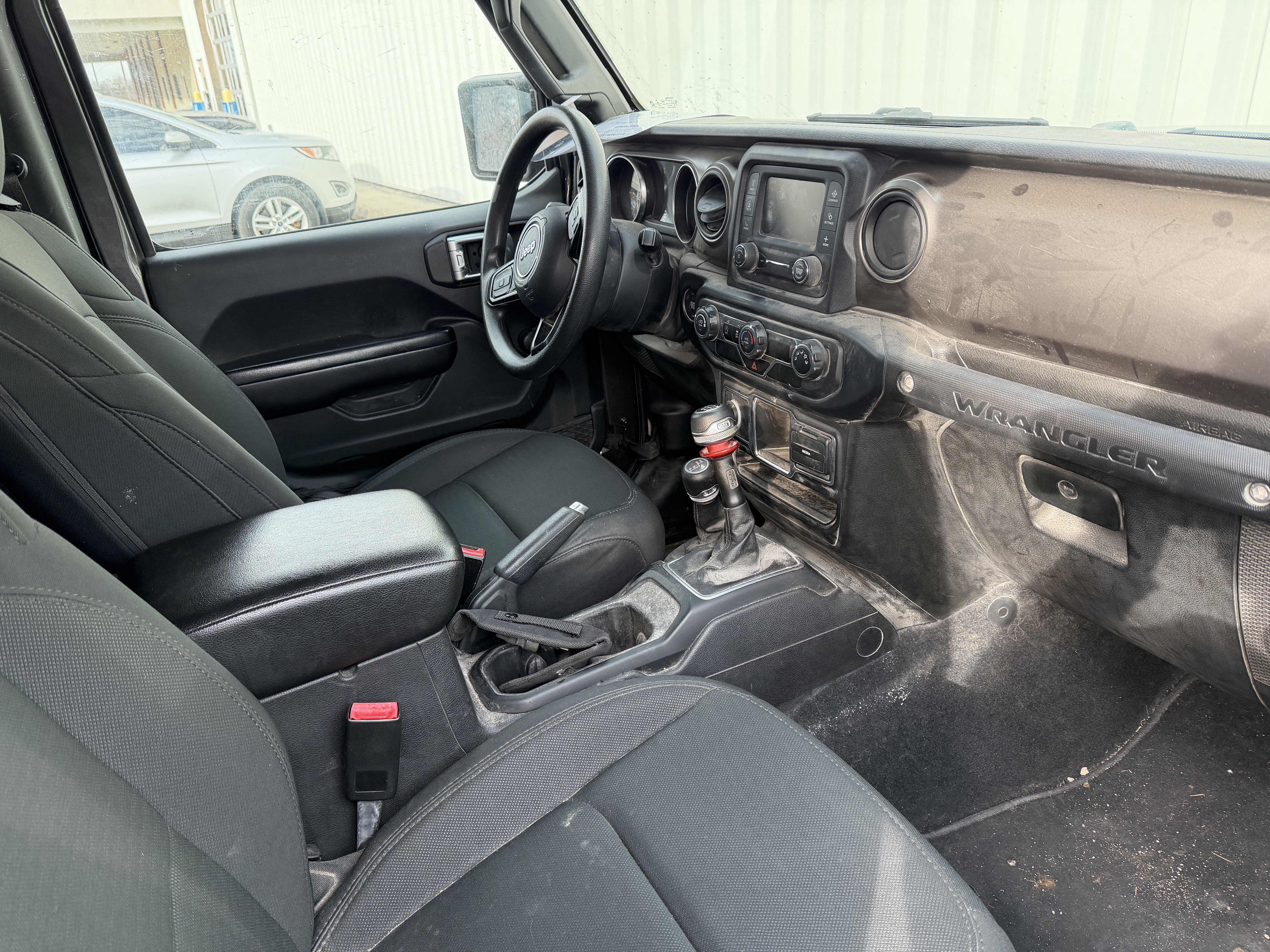 Used 2019 Jeep Wrangler Sport image 6