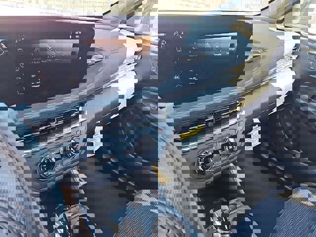 New 2026 Buick Envista Preferred image 18