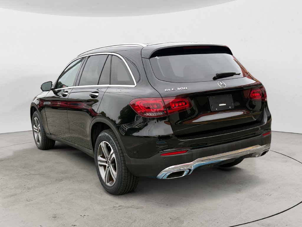 Used 2022 Mercedes-Benz GLC 300 w/ Premium Package Lite image 5