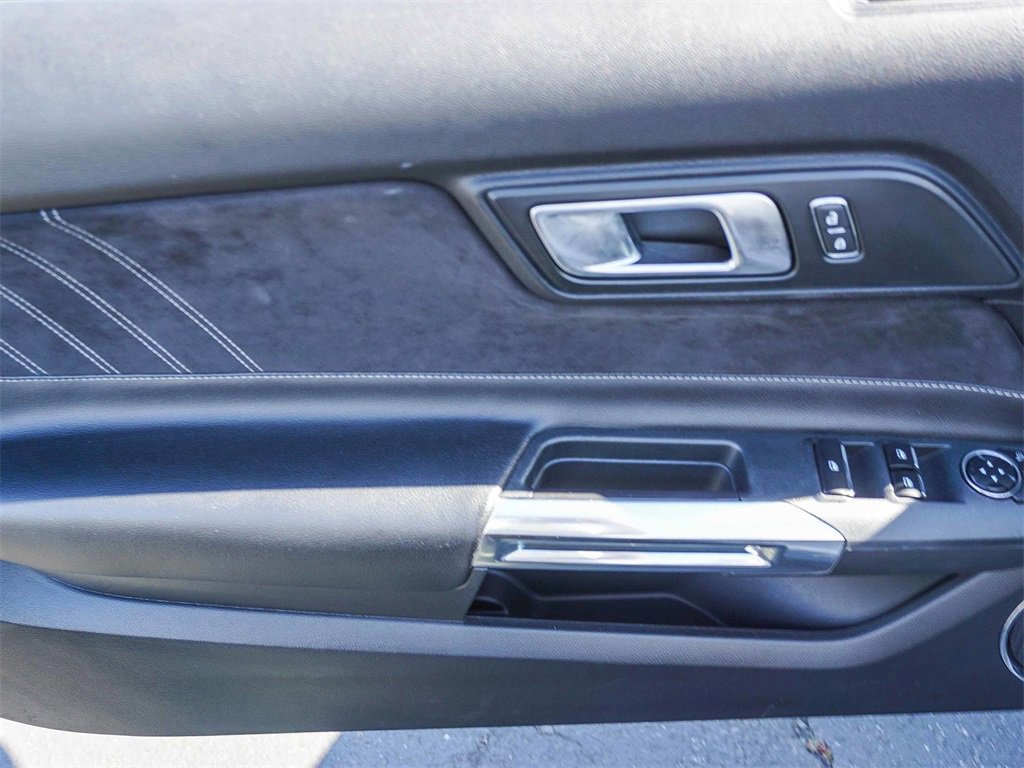Used 2021 Ford Mustang Premium image 18