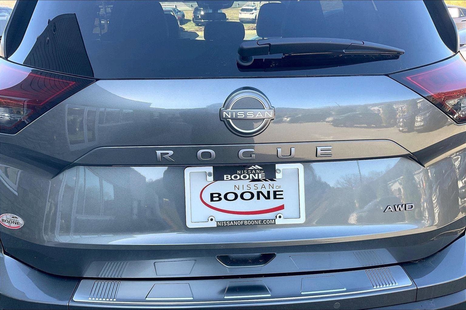 New 2026 Nissan Rogue Platinum w/ Platinum Premium Package image 13