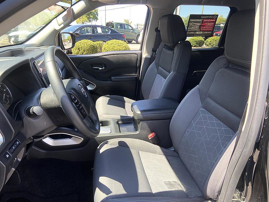 Certified 2025 Nissan Frontier SV w/ SV Convenience Package image 11