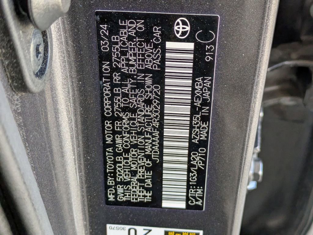 Used 2024 Toyota Crown Limited image 32