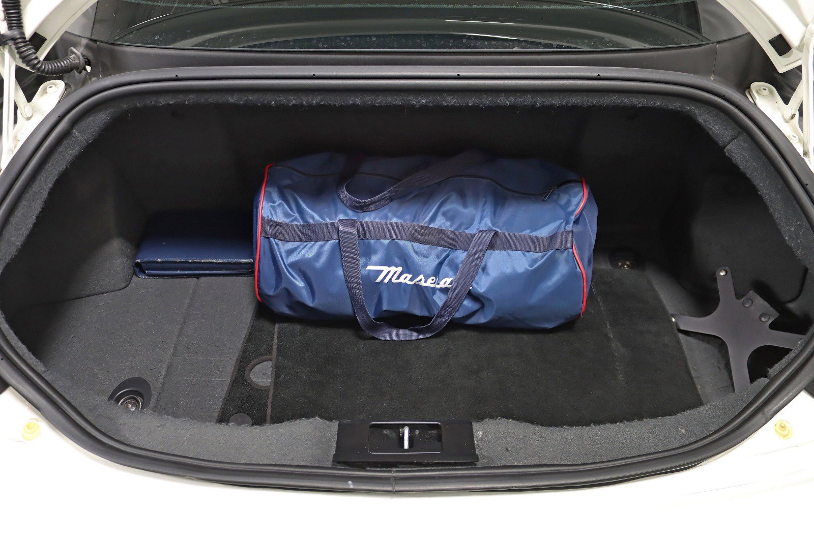 Used 2009 Maserati GranTurismo S image 34