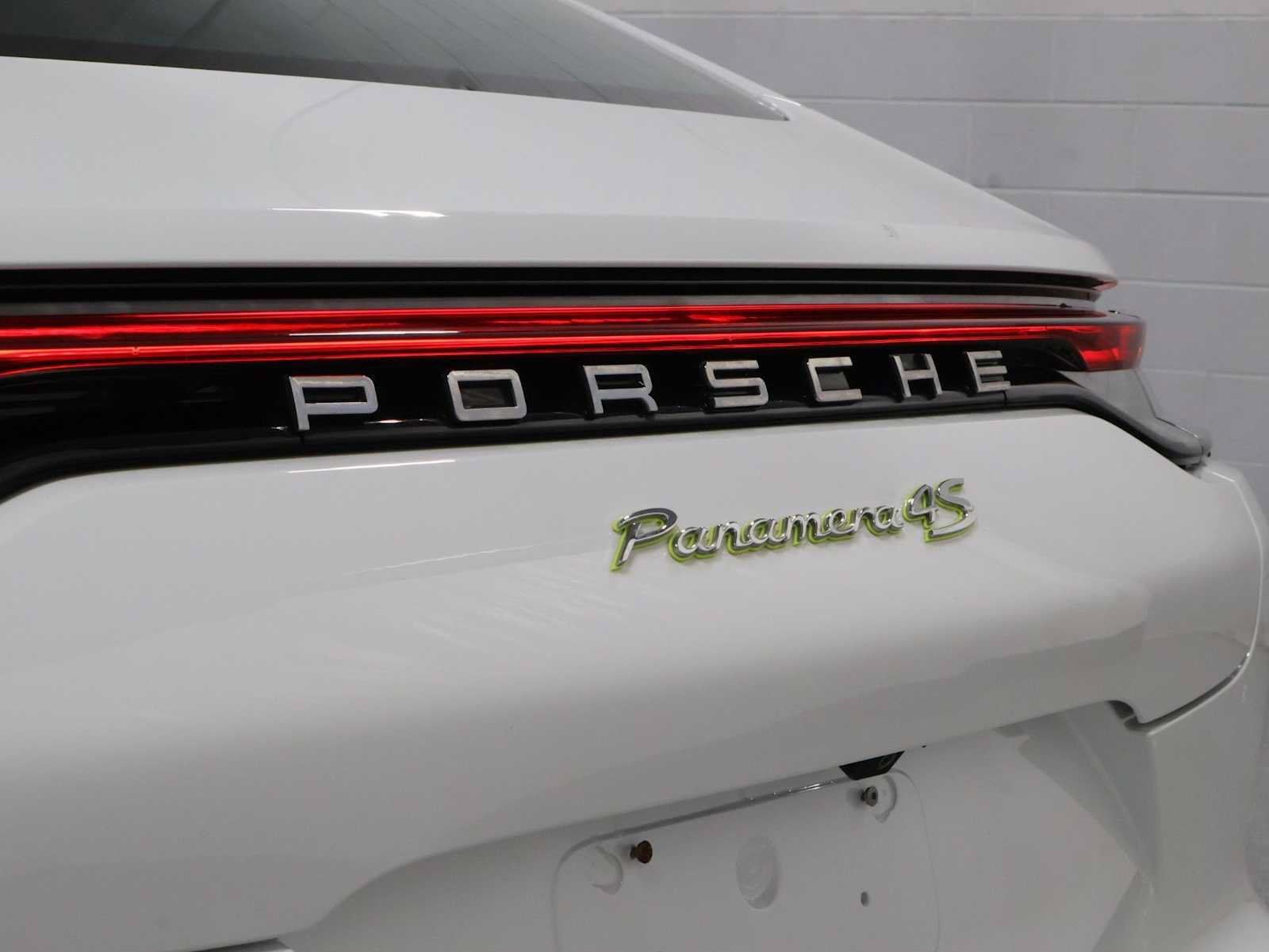 Certified 2023 Porsche Panamera 4S AWD/4WD image 8