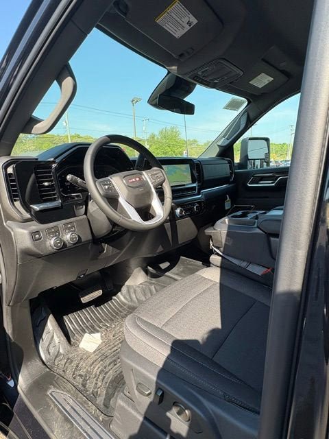 New 2026 GMC Sierra 3500 SLE w/ SLE Convenience Package AWD/4WD image 14