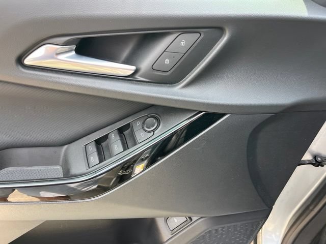 Used 2025 Chevrolet Equinox LT w/ Convenience Package II FWD image 14