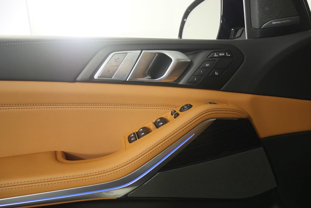 New 2026 BMW X7 M60i AWD/4WD image 8