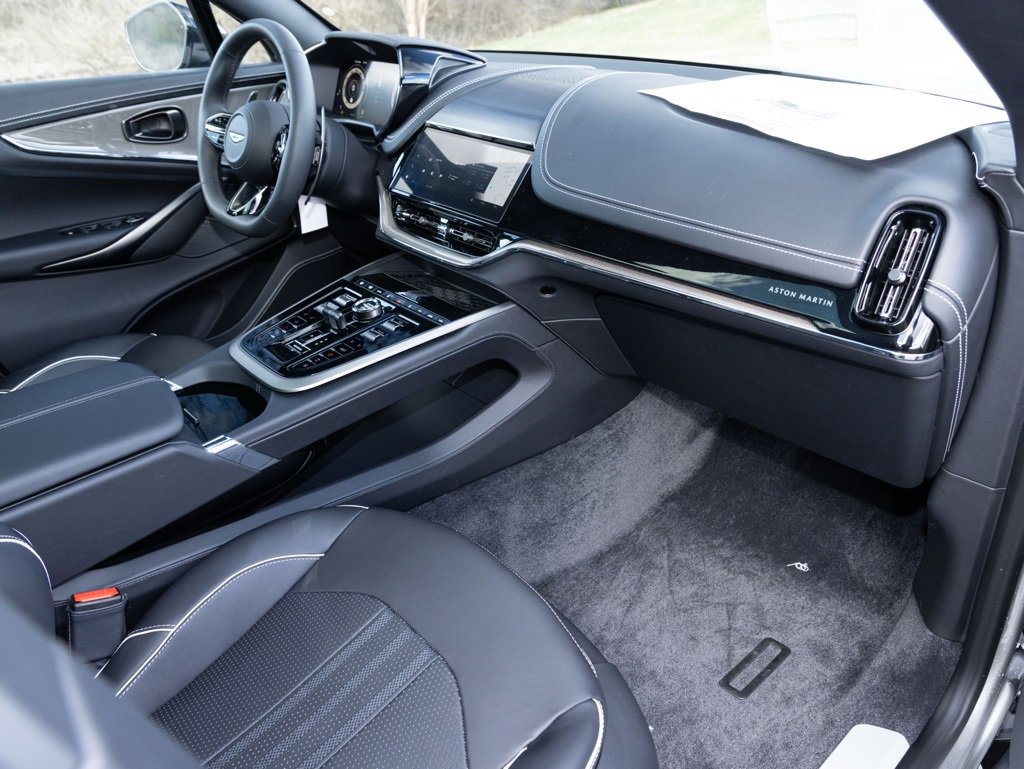 New 2025 Aston Martin DBX 707 image 42