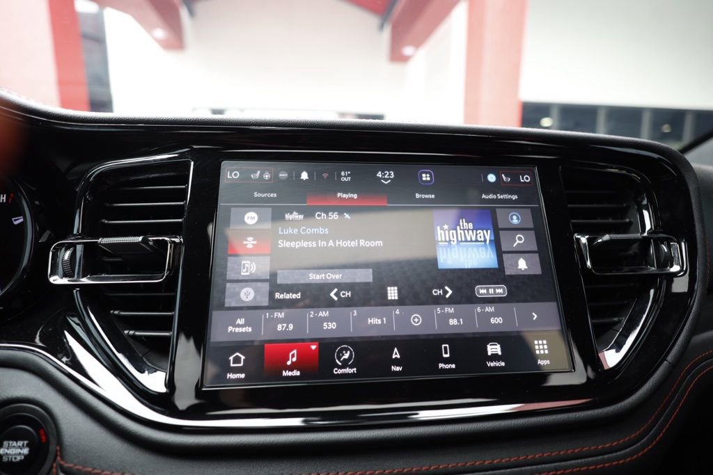 Used 2023 Dodge Durango GT image 26