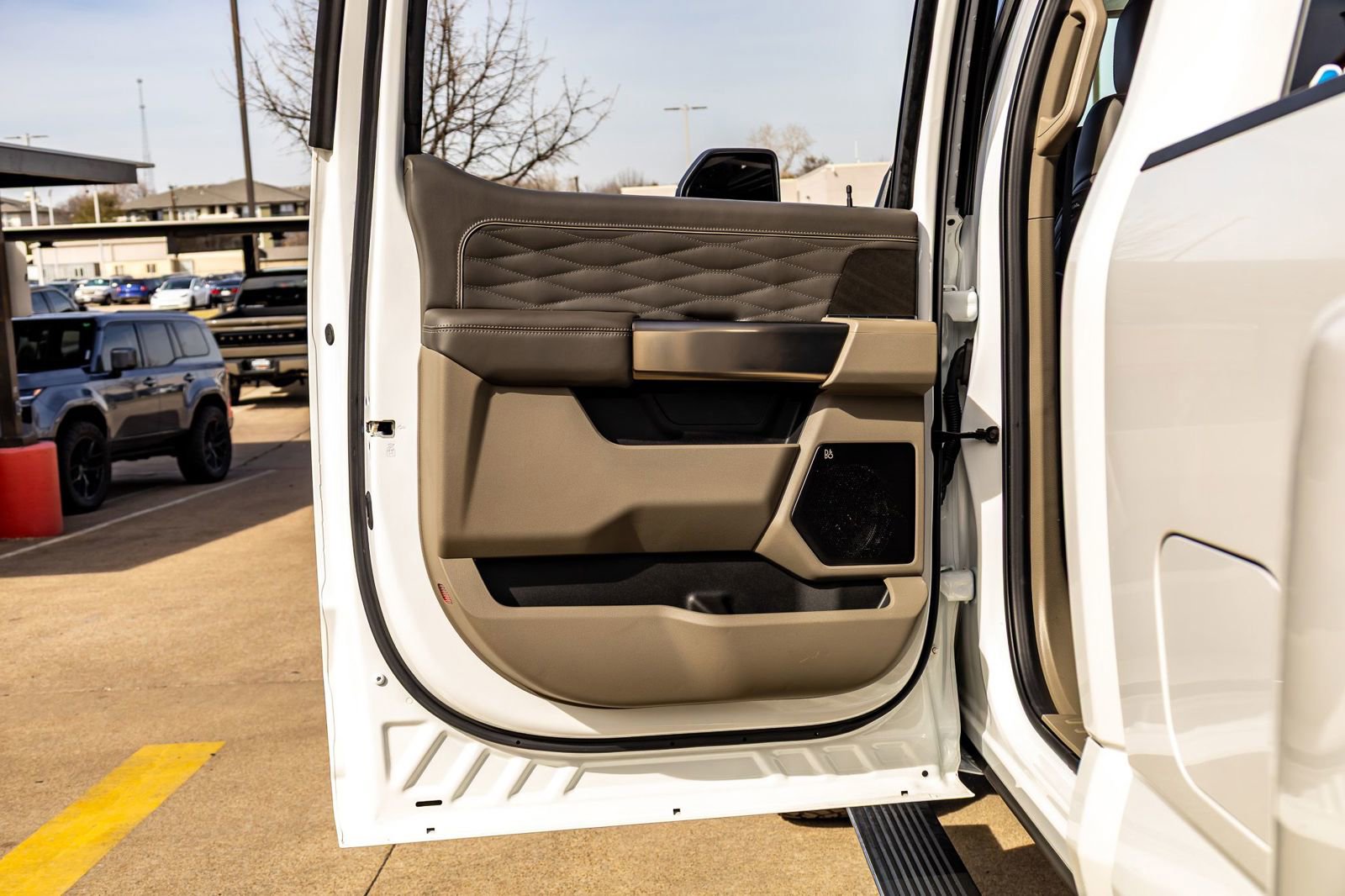 Used 2025 Ford F450 Platinum w/ Platinum Plus Package image 36