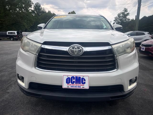 Used 2014 Toyota Highlander Limited Platinum FWD image 2