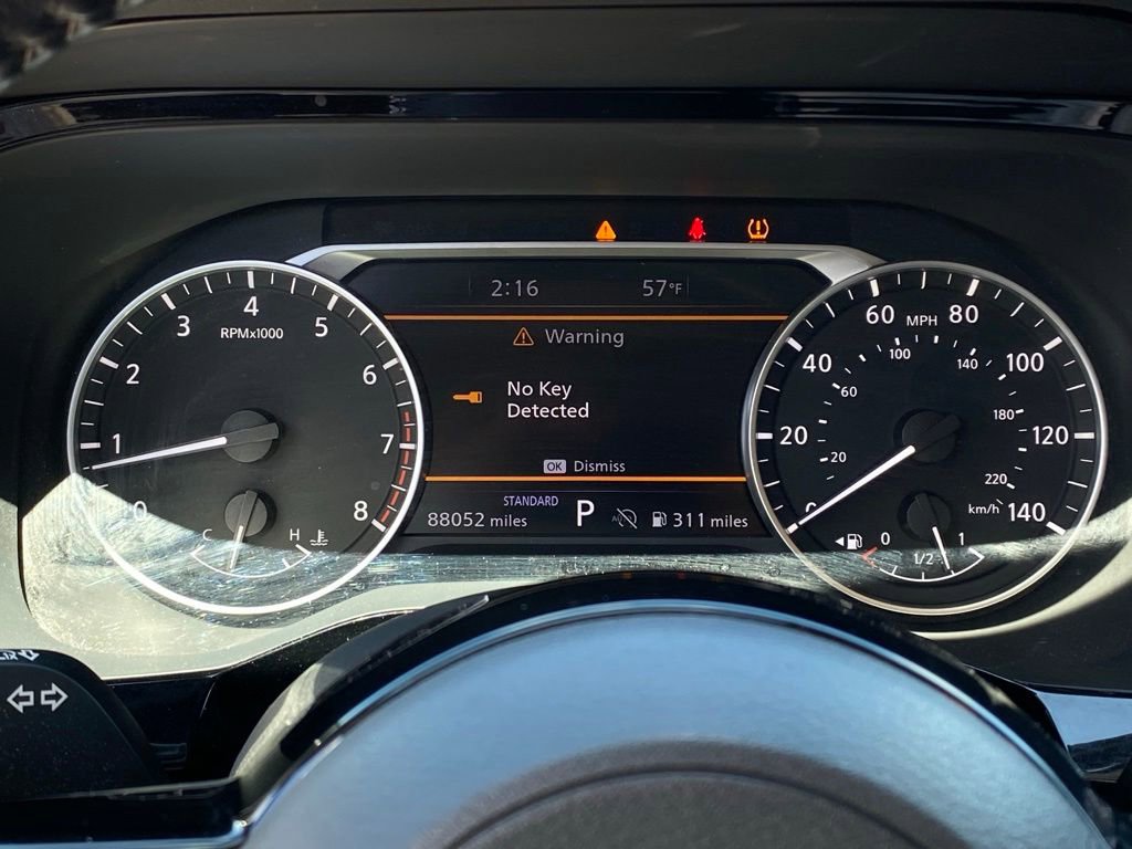 Used 2022 Nissan Pathfinder SL FWD image 7