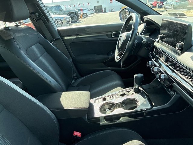 Used 2025 Honda Civic Sport image 19