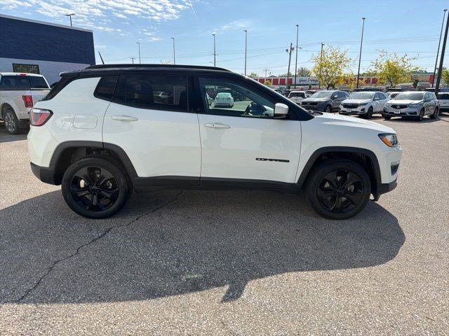 Used 2018 Jeep Compass Latitude AWD/4WD image 6