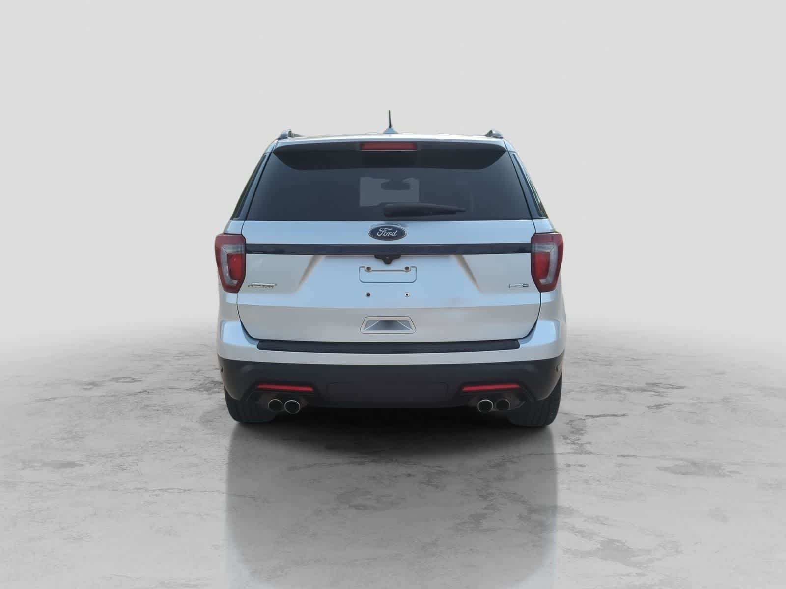 Used 2018 Ford Explorer Sport w/ Equipment Group 401A AWD/4WD image 7