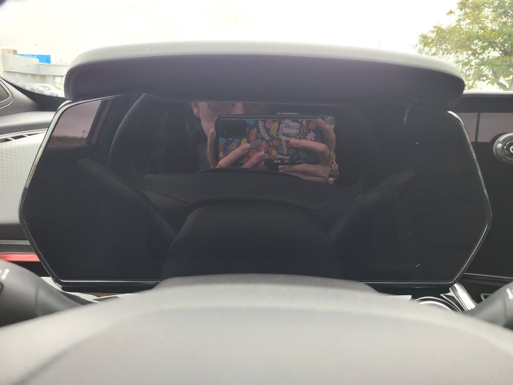 Used 2026 Chevrolet Trax RS w/ Sunroof Package FWD image 29