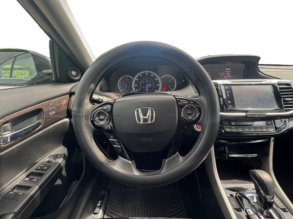 Used 2017 Honda Accord EX-L image 14