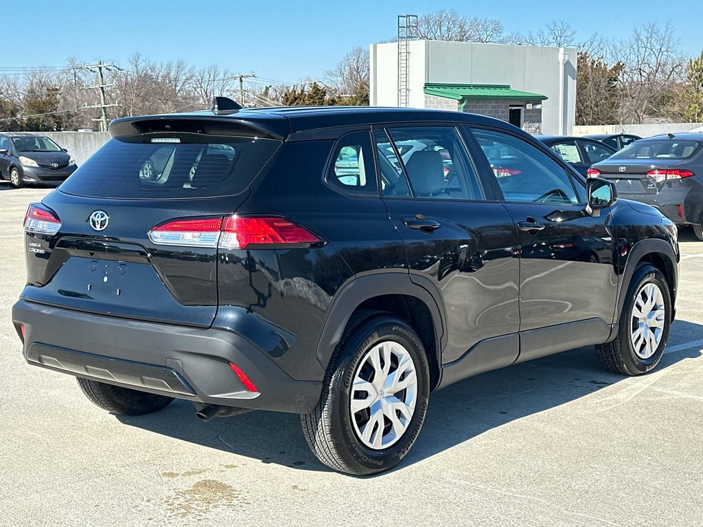 Certified 2025 Toyota Corolla Cross L image 4