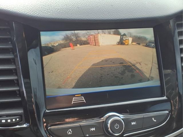 Used 2021 Chevrolet Trax LT w/ LT Convenience Package image 21