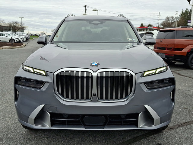 Certified 2023 BMW X7 xDrive40i w/ Premium Package AWD/4WD image 2