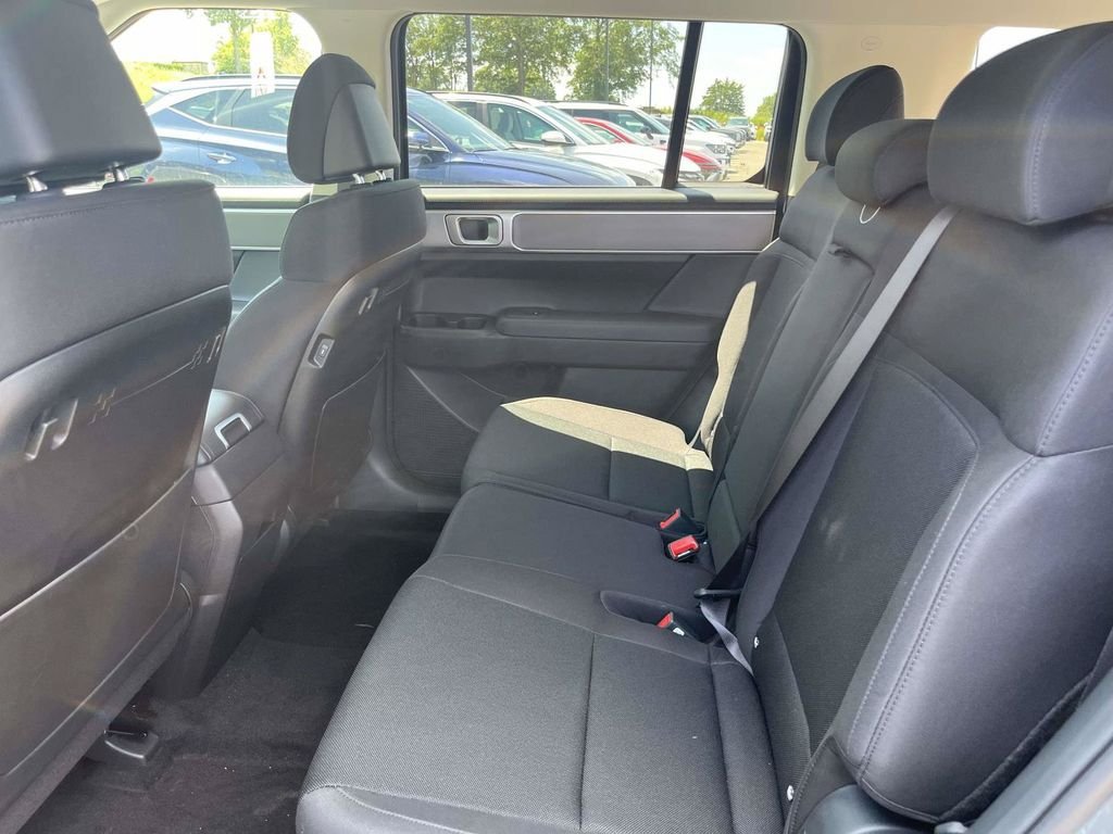 New 2027 Hyundai Santa Fe SE FWD image 11