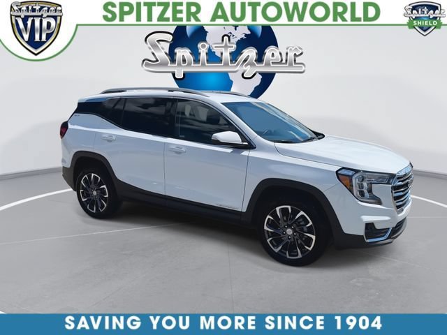 Used 2024 GMC Terrain SLT w/ LPO, Floor Liner Package AWD/4WD image 2