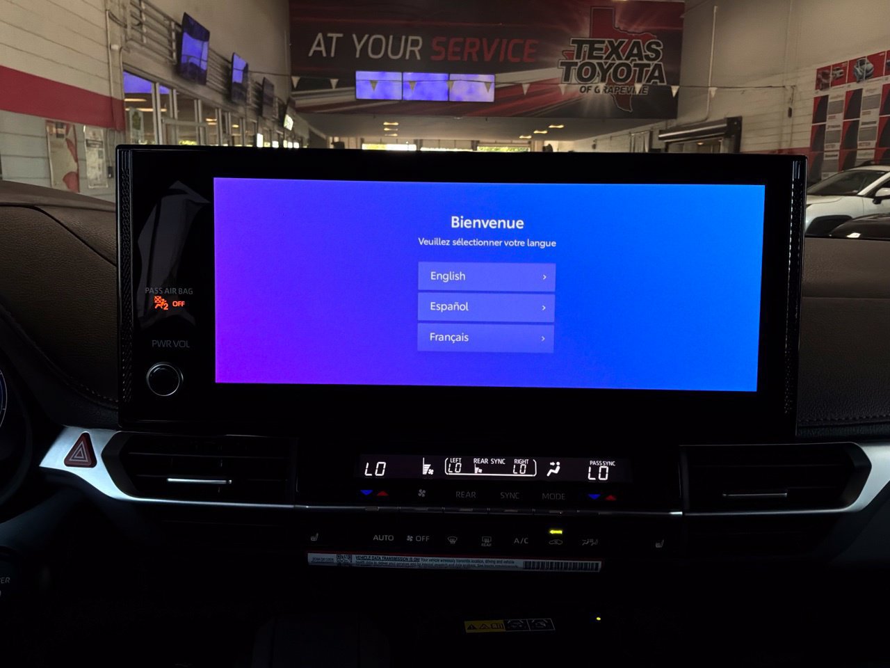 New 2026 Toyota Sienna XLE Woodland Edition AWD/4WD image 33