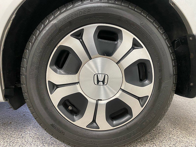 Used 2013 Honda Civic Hybrid Sedan image 24
