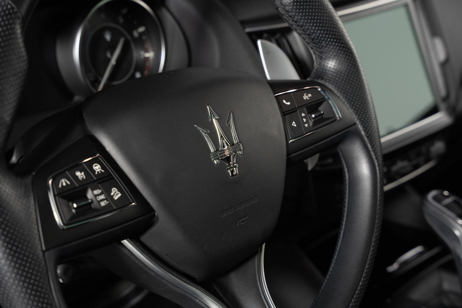 Used 2023 Maserati Levante GT AWD/4WD image 19