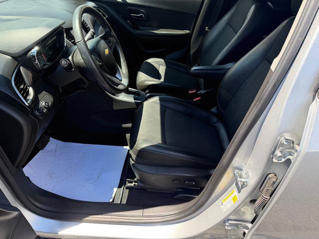 Used 2022 Chevrolet Trax LT w/ Sport Edition AWD/4WD image 12
