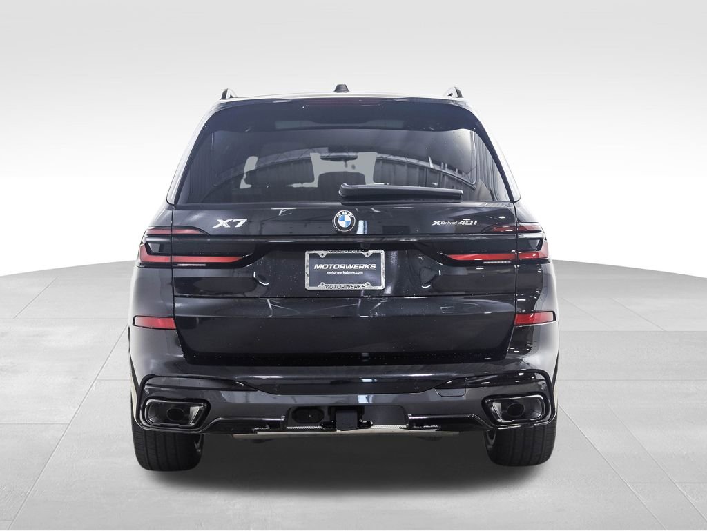 Used 2026 BMW X7 xDrive40i w/ M Sport Package image 5