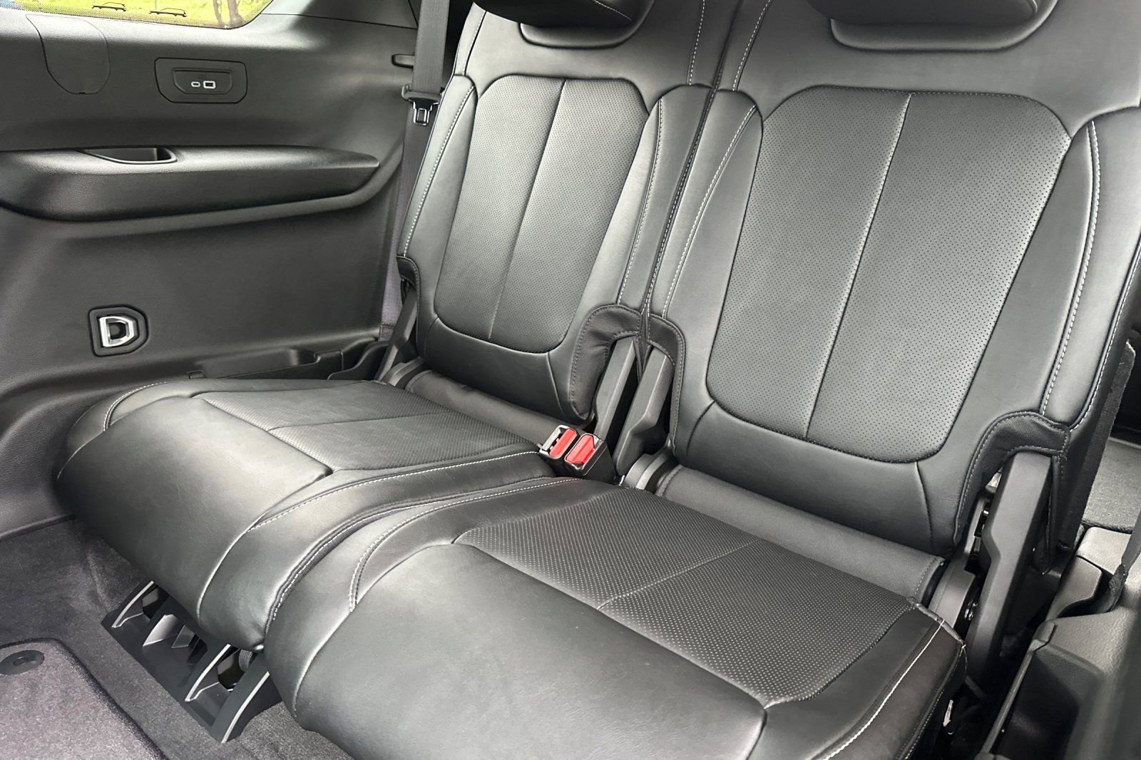 New 2026 Jeep Grand Cherokee L Limited image 15