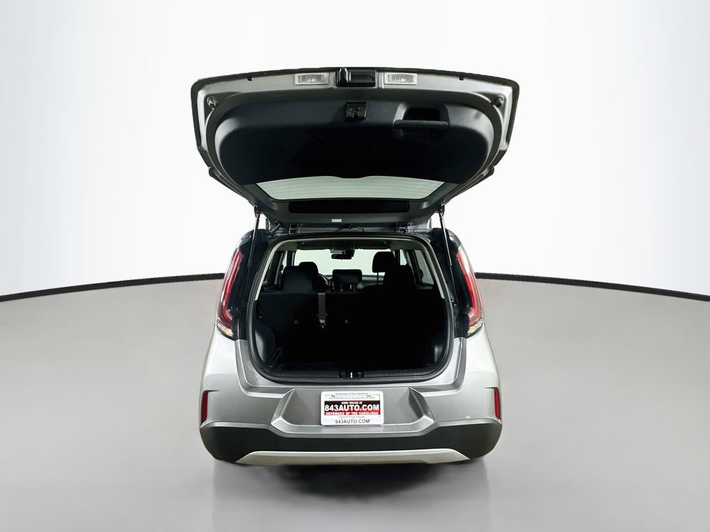 Used 2023 Kia Soul LX FWD image 36