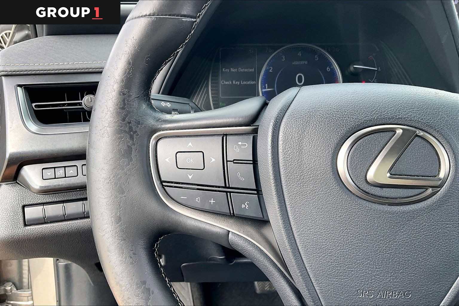 Used 2020 Lexus UX 200 w/ Premium Package image 21