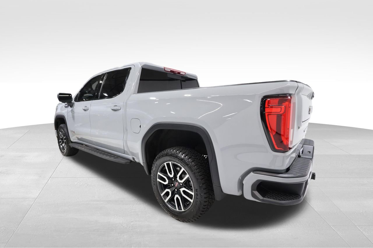 Used 2024 GMC Sierra 1500 AT4 w/ Technology Package AWD/4WD image 2