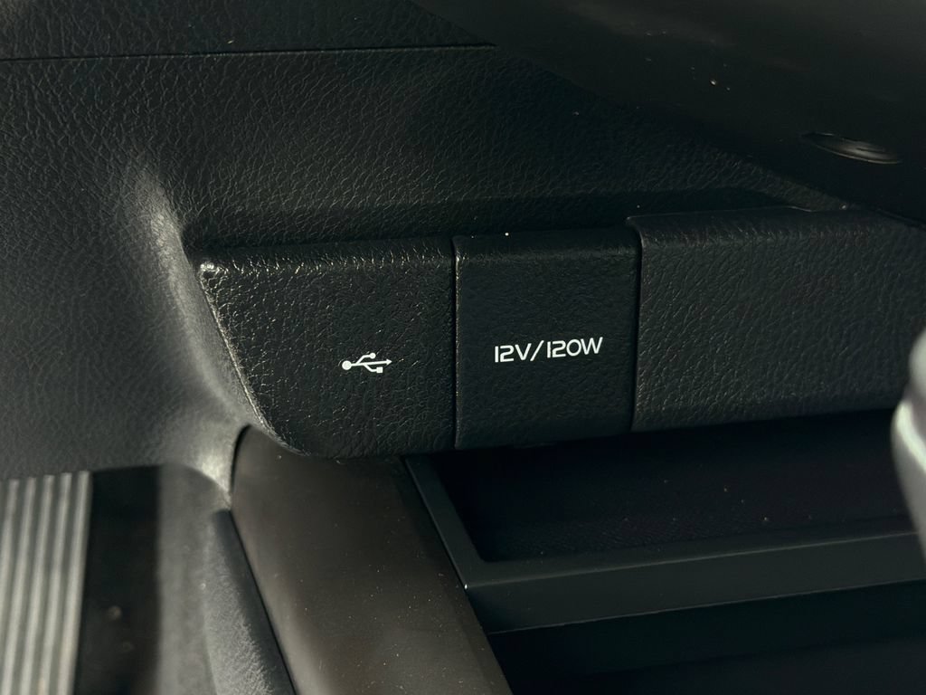 Used 2024 Toyota Camry SE FWD image 29