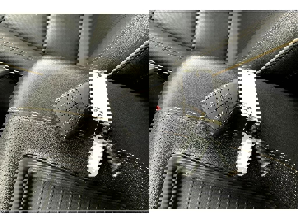 Used 2023 Chevrolet Suburban Premier image 13