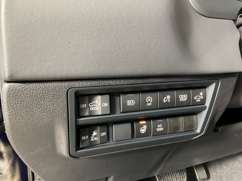 New 2026 Toyota Tundra Platinum image 17