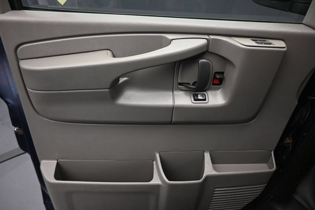 Used 2014 Chevrolet Express 3500 LS RWD image 10