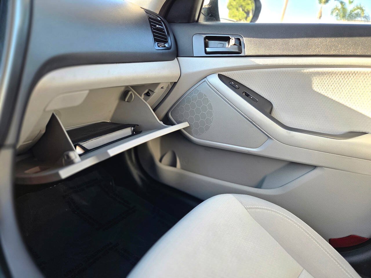 Used 2013 Kia Optima LX FWD image 19
