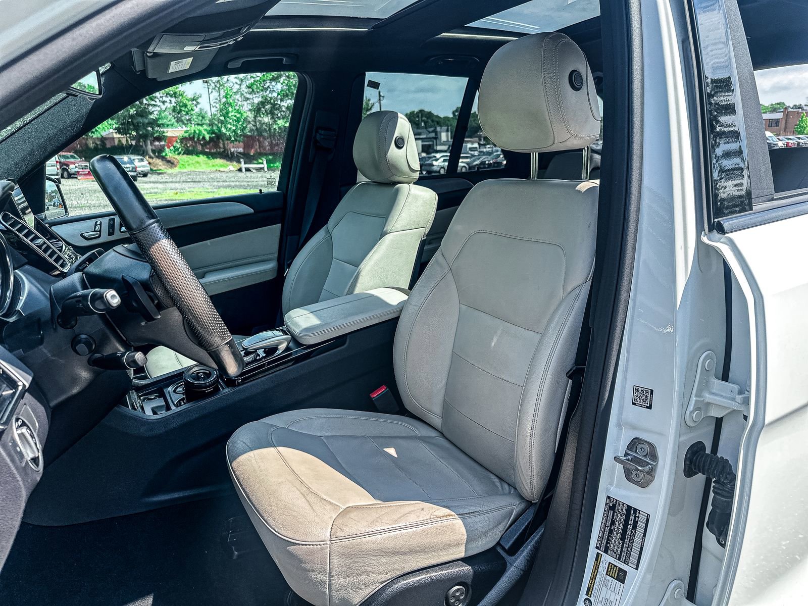 Used 2018 Mercedes-Benz GLE 350 w/ Premium 2 Package image 13